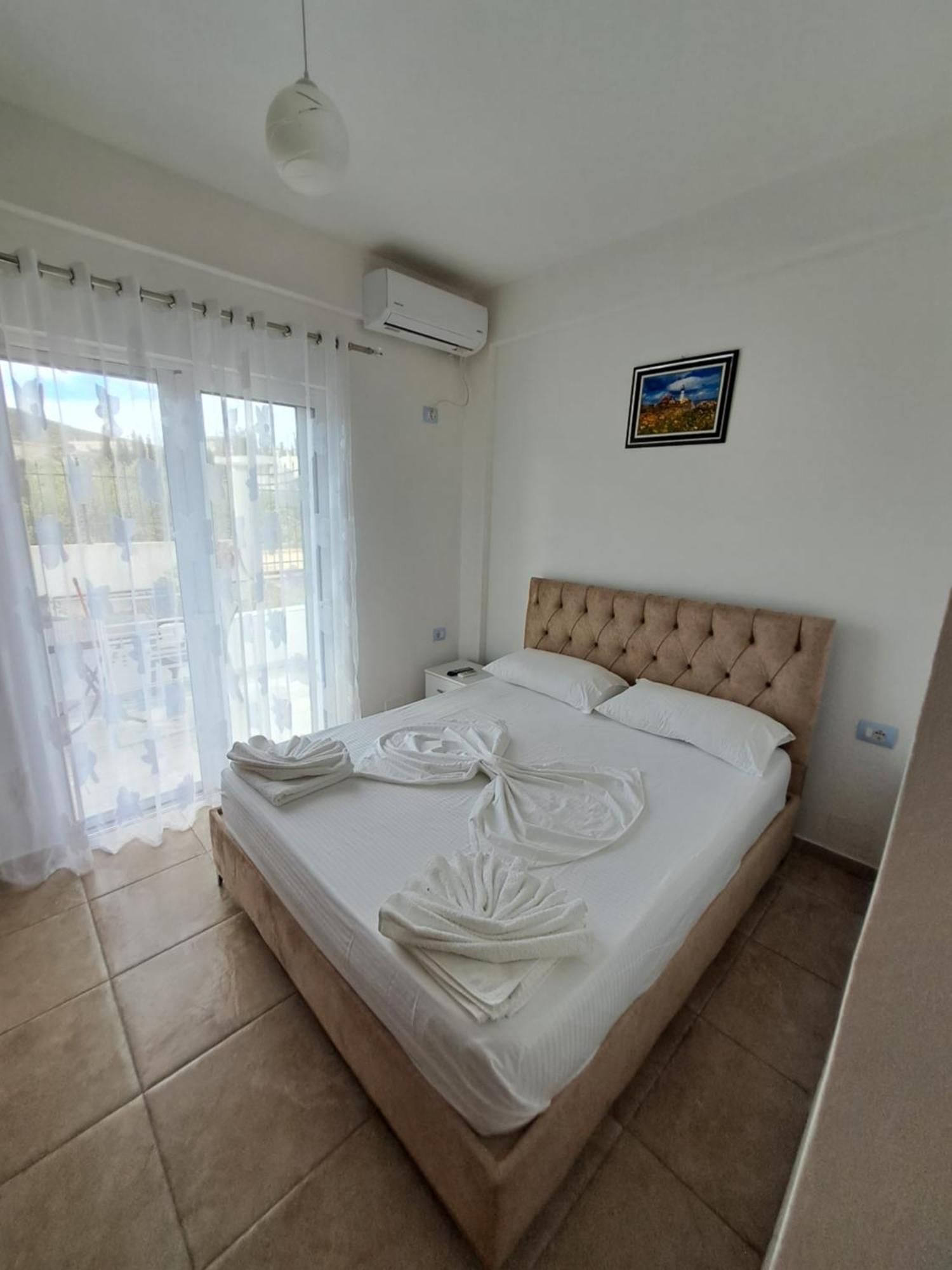 Elton Tafa Guesthouse Ksamil Exterior foto